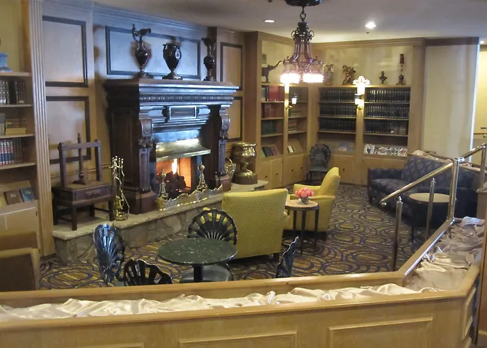 Chateau And Conference Center Hotel Bloomington