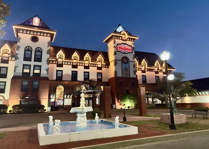 Chateau And Conference Center Hotel