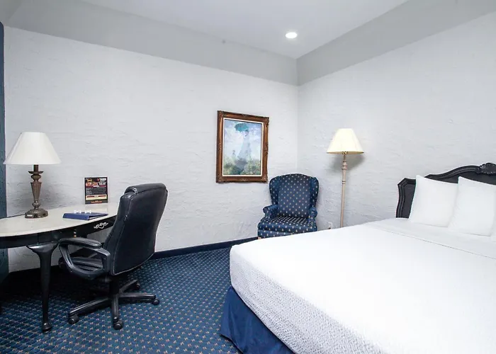 Chateau And Conference Center Hotel Bloomington