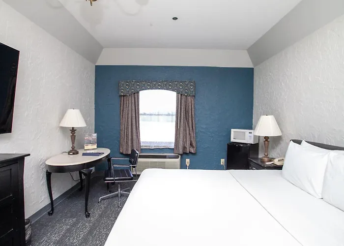 Chateau And Conference Center Hotel Bloomington