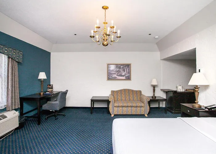 Chateau And Conference Center Bloomington